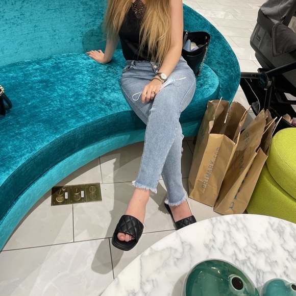 Jeans - Picture 6 of 6